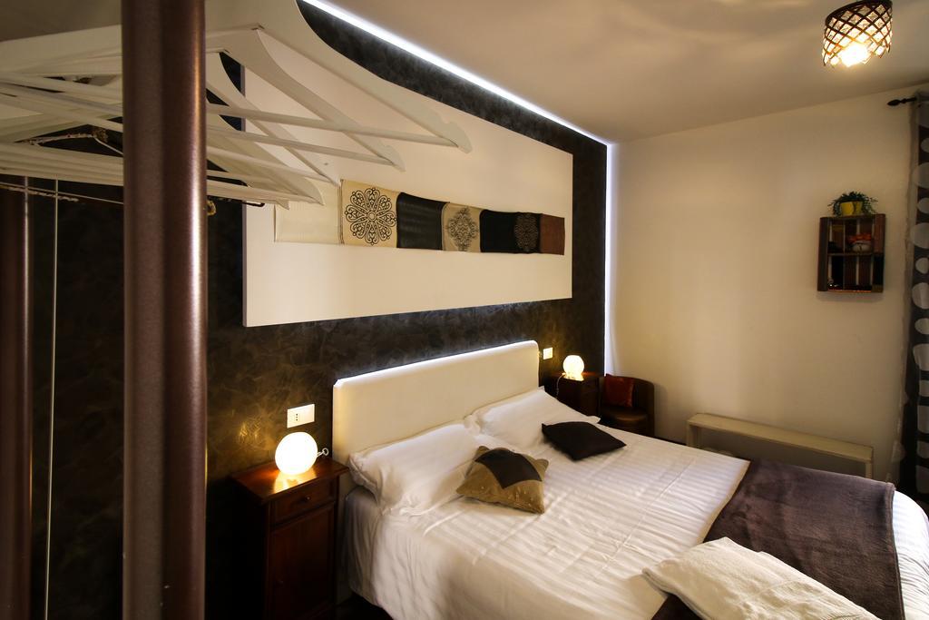 Caroline Rooms Roma Exterior foto