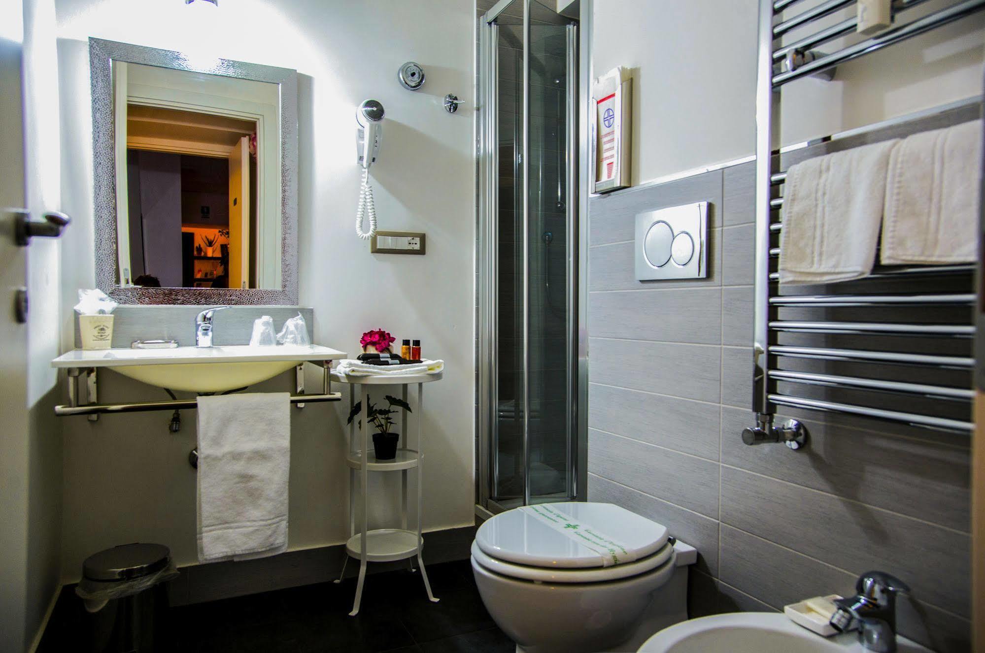 Caroline Rooms Roma Exterior foto