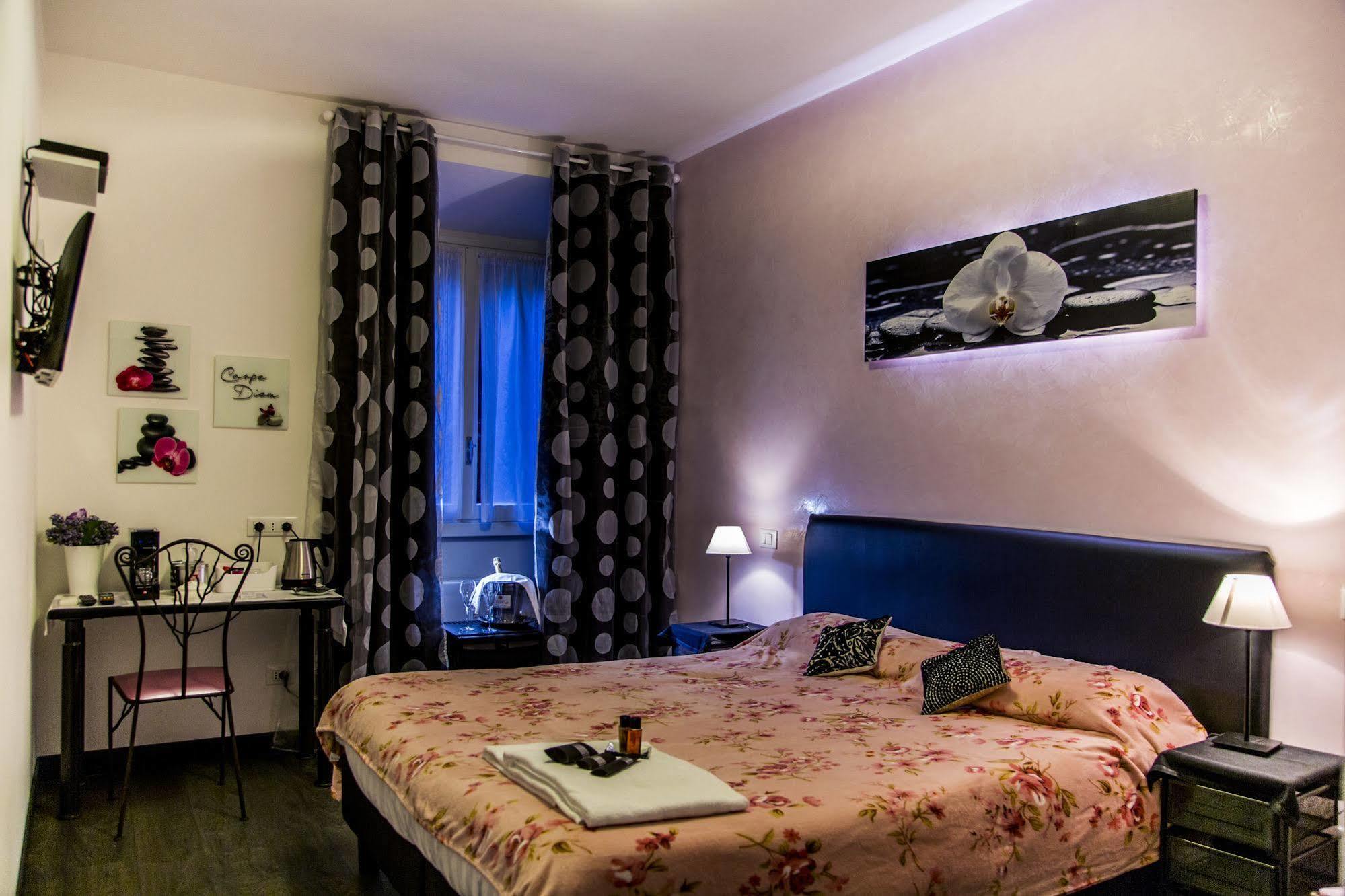 Caroline Rooms Roma Exterior foto